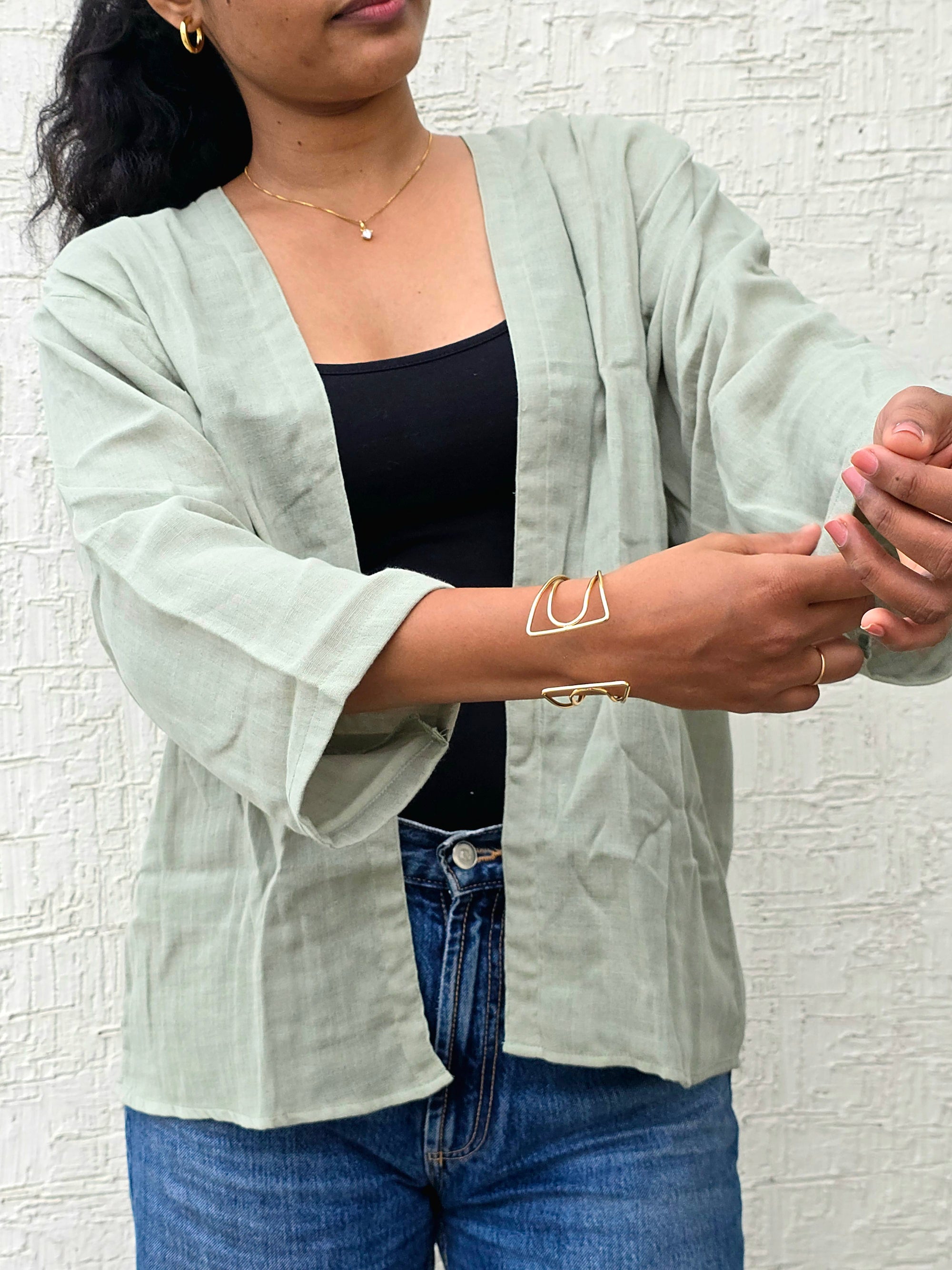Soft sage green - Classic Mid-Length Shrug
