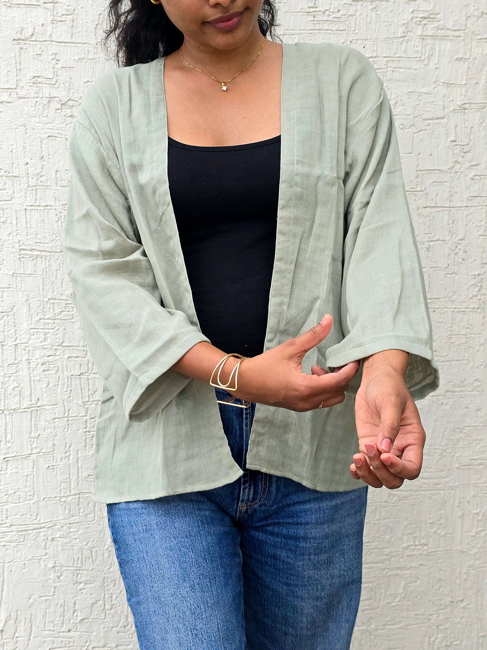 Soft sage green - Classic Mid-Length Shrug